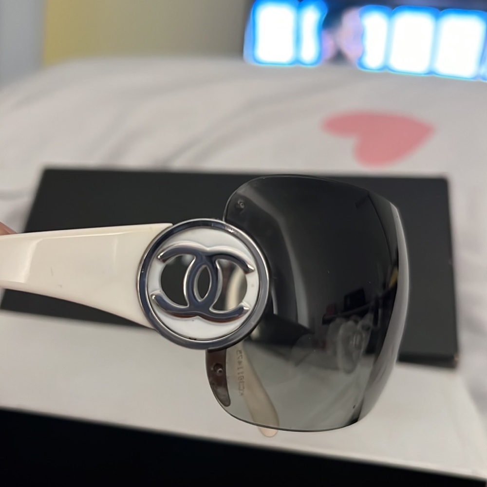 CHANEL vintage sunglasses 🕶 100% Authentic